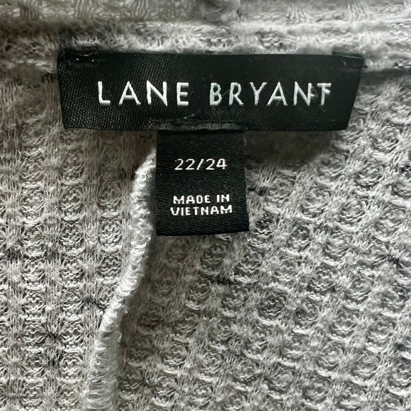 Lane Bryant Gray Button Down Pull Over with Tie Accent (Size 22/24W) - Picture 5 of 6